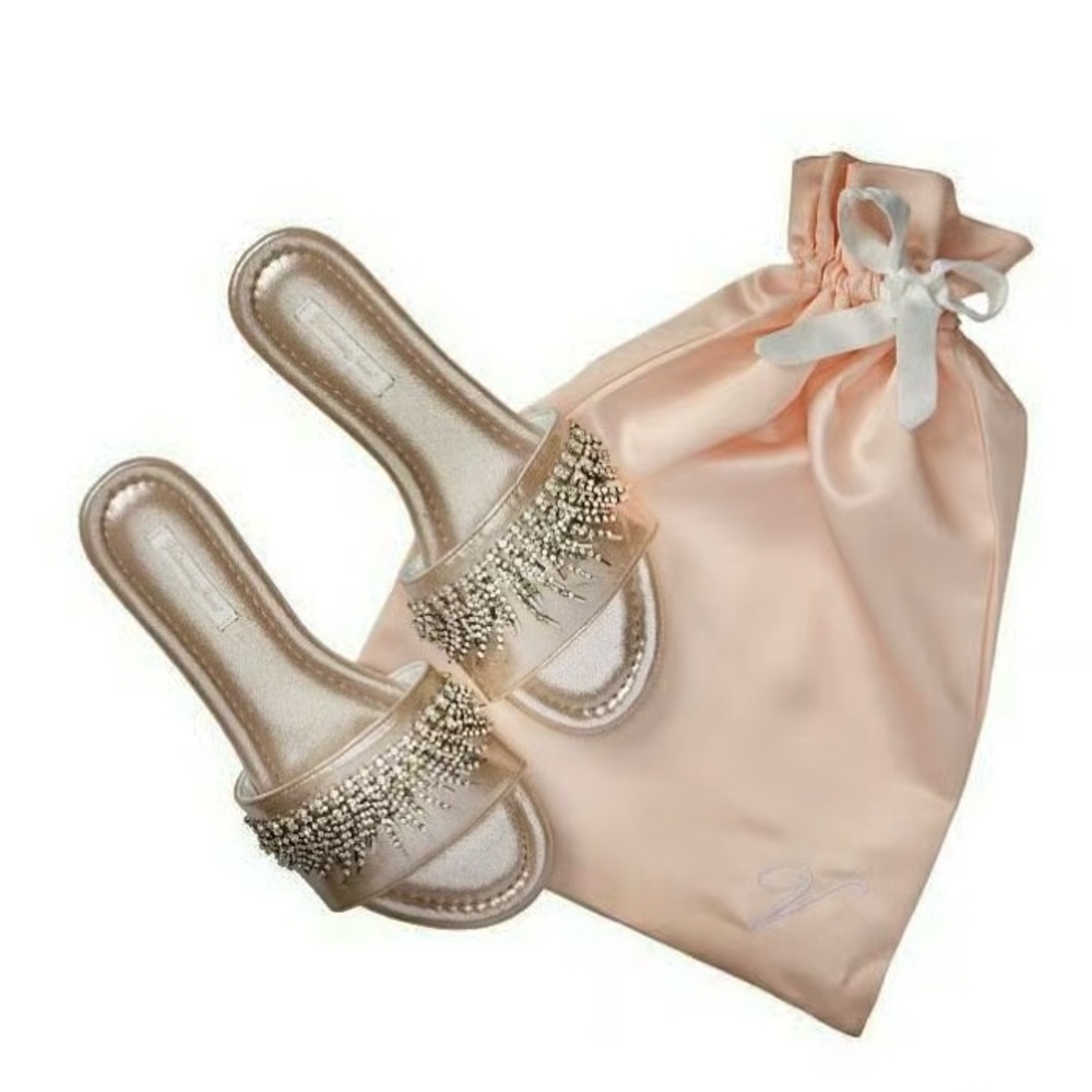 NWT Victoria's Secret Medium Fringe Rhinestone Embellished Slides size M (7-8)